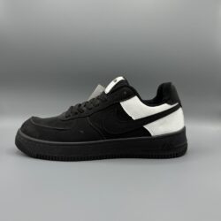 کفش مردانه ایر فورس | سایز ۴۱ تا ۴۴ اگر به دنبال کفشی هستید که هم در استایل روزمره عالی دیده شود و هم راحتی بالایی داشته باشد، ایرفورس مردانه بهترین انتخاب شماست. این مدل با طراحی کلاسیک و محبوب، رویه‌ی مقاوم و زیره‌ی انعطاف‌پذیر، مناسب استفاده طولانی‌مدت بوده و در هر شرایطی عملکرد فوق‌العاده‌ای دارد. ویژگی‌ها: • موجود در سایزهای ۴۱ تا ۴۴ • رویه باکیفیت و قابل شست‌وشو • کفی نرم و راحت با امکان استفاده طولانی • مناسب برای استفاده روزمره، خیابانی و ورزشی • طراحی شیک و قابل ست کردن با انواع استایل چرا ایرفورس؟ ایرفورس یکی از پرفروش‌ترین مدل‌های کفش مردانه است که به‌خاطر ظاهر جذاب و دوام بالا طرفداران زیادی دارد. اگر به یک کفش همه‌کاره و خوش‌استایل نیاز دارید، این مدل دقیقا همان چیزی است که دنبالش بودید.